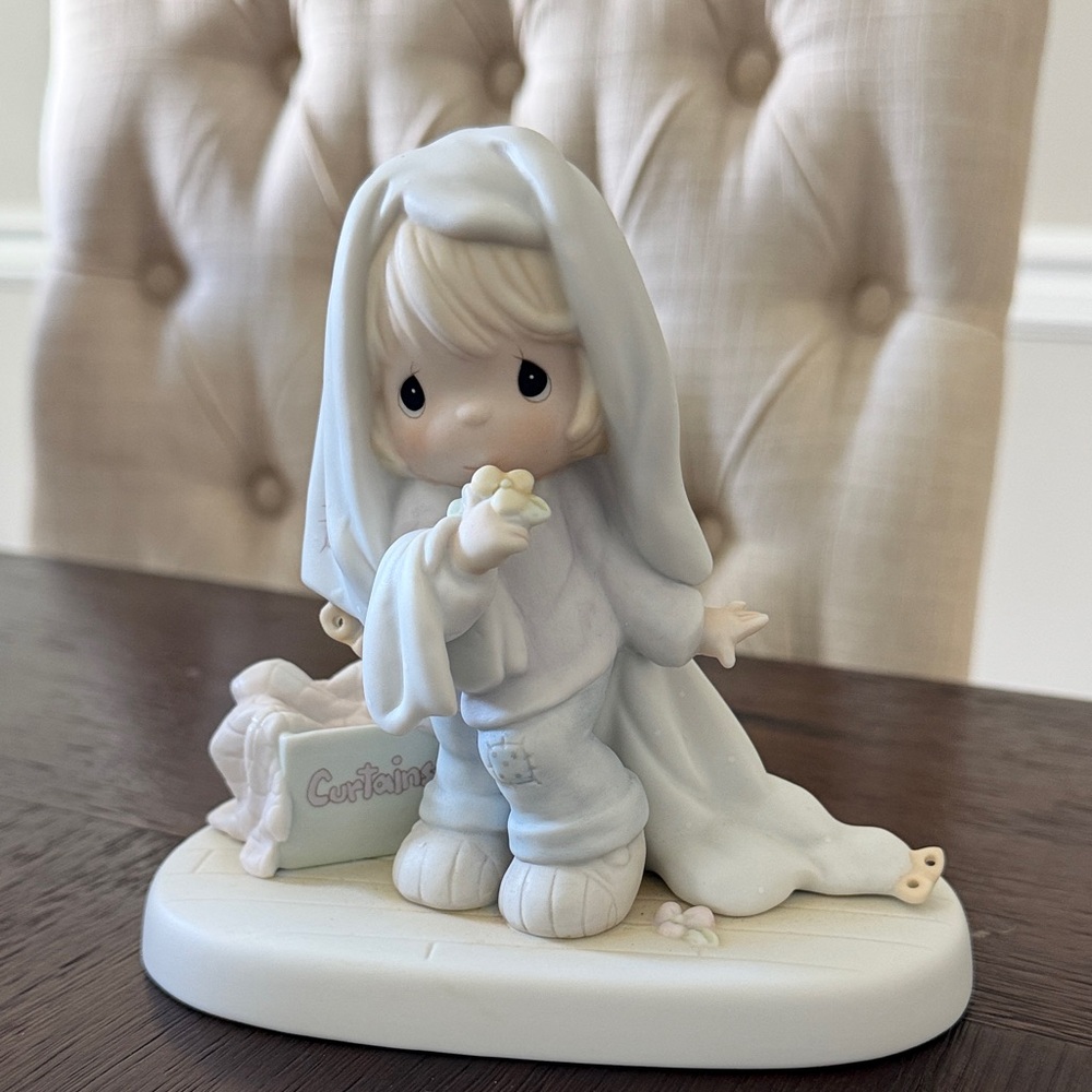 Precious Moments Pale Blue Figurine Child with Blanket and Flower